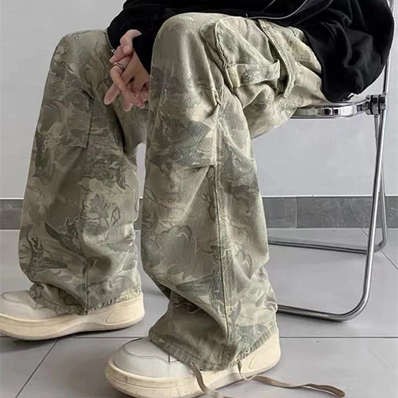 Camouflage baggy jeans