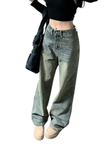 Grunge jeans